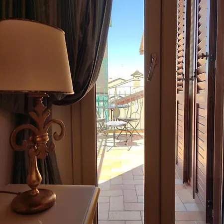 R&b Casa Aurora Guest house 4*