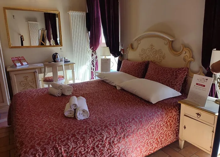 招待所 Casa Aurora 4*