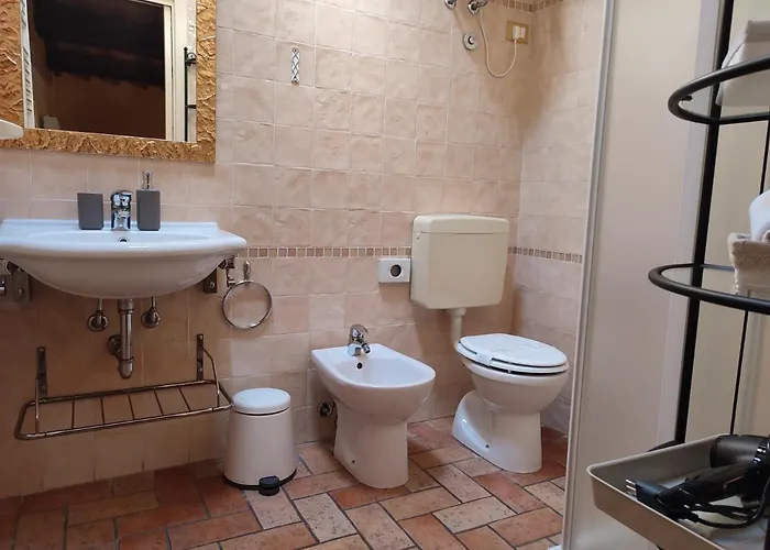 招待所 Casa Aurora 4*