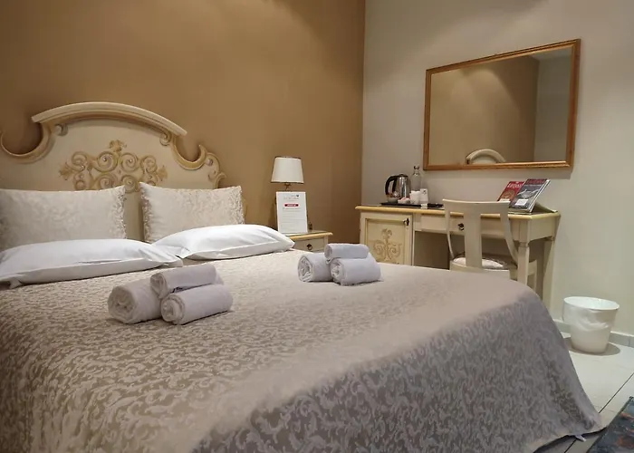 Casa Aurora 4* 拉文纳