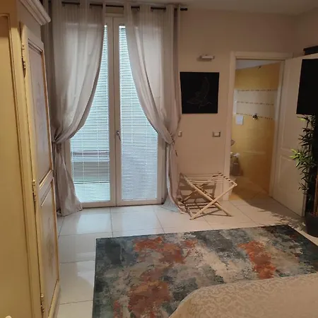 R&b Casa Aurora 3*